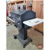 Image 7 : Tradition by HOLLAND Grill/Smoker (Propane / Wood Pellets)