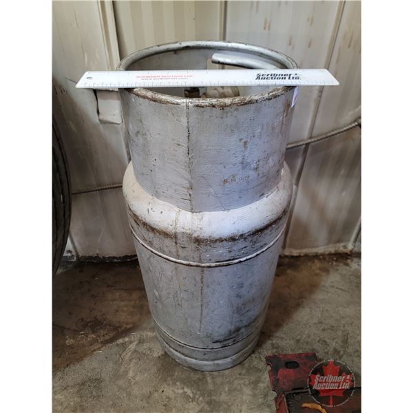 Forklift Propane Tank (28"H)