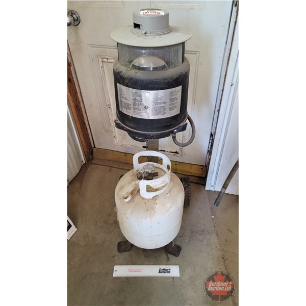 Propane Mosquito Trap : Skeeter Vac Model SV3501C (c/w Propane Tank) (Total Measures: 42"H)