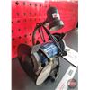 Image 4 : Mastercraft 6" Bench Grinder