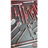 Image 3 : Grouping : Variety of 1/2" & 3/8" & 1/4" Drive Ratchets & Extensions + 3/4" Breaker Bar + 2 Extensio