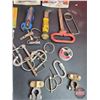 Image 7 : Grouping : Socker Holder; Headlight Bulbs; Hacksaw; LED Flex Lights; Pins; etc