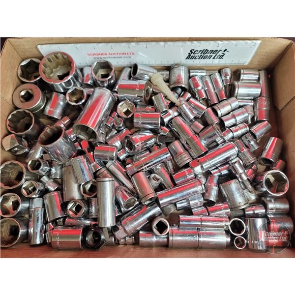 Grouping : Large Variety of 1/2" & 3/8" Drive Sockets