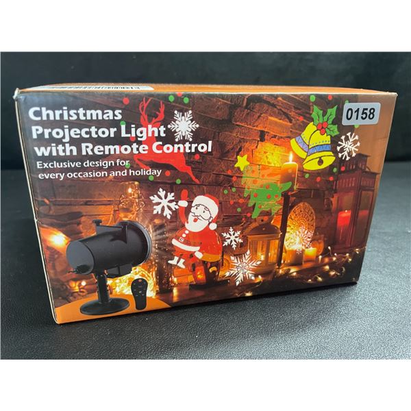 1 LED Christmas/Holiday Projector Light for Outdoors with Remote Control - Brand New