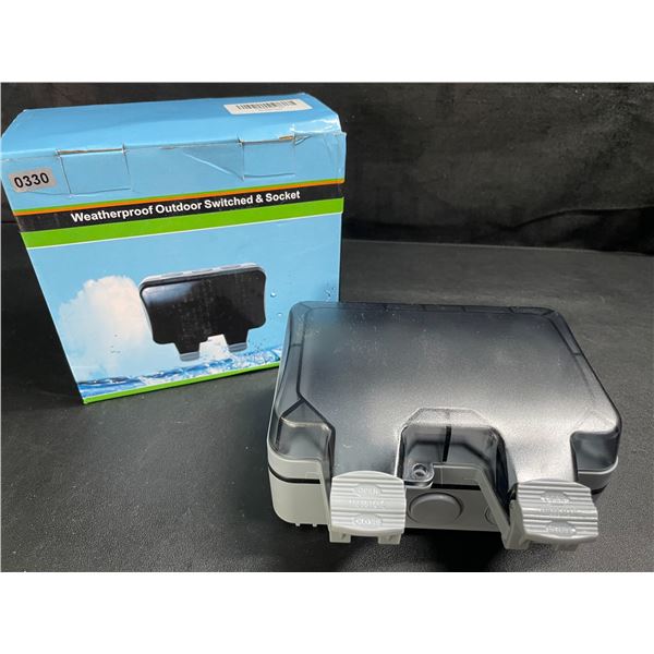 1 Waterproof/Weatherproof Socket Box Outlet Box Cover - Brand New