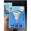 Image 3 : 6 ECO LED 6W 480Lm 3000K E26 Base 120V Lightbulbs - Brand New