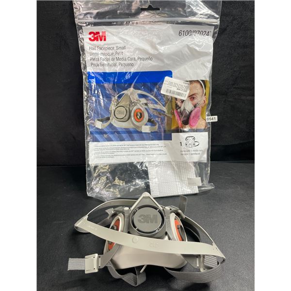1 3M Half Facepiece Reusable Respirator Mask - Brand New