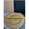 Image 3 : Pack of 12 Large Dinner/Decorative Gold Plates - 13" Size - Brand New