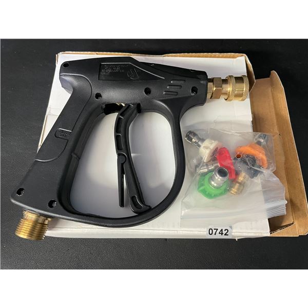 1 High-Pressure Pressure Washer Gun with Assorted Nozzles - Brand New