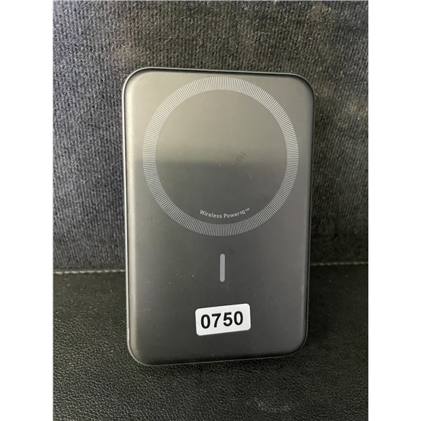 1 ANKER MagGo Power Bank (10,000mAh) Portable Charger - No Box/Open Box