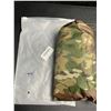 Image 4 : 1 Camouflage Hooded Rain Poncho/Lightweight Raincoat for Outdoors - Brand New