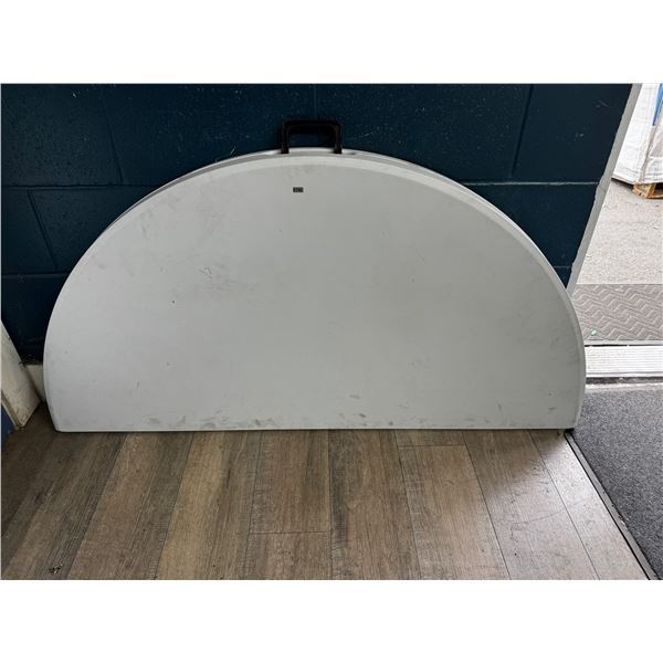 1 Large Round Foldable 54inch Indoor/Outdoor Event/Camping Table - Used