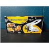 Image 1 : 1 Countertop Quick Press French Fry Cutter/Vegetable Slicer - New
