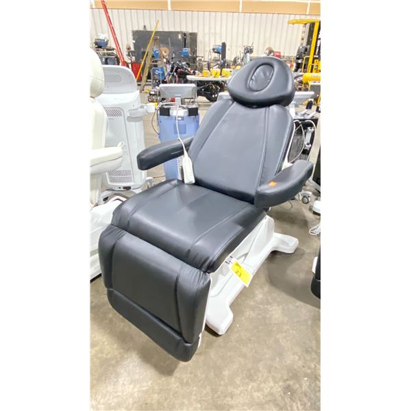 BLACK ADJUSTABLE COMMERCIAL ESTHETICIAN EXAMINATION CHAIR *W/ POWER CABLE & HAND CONTROL*