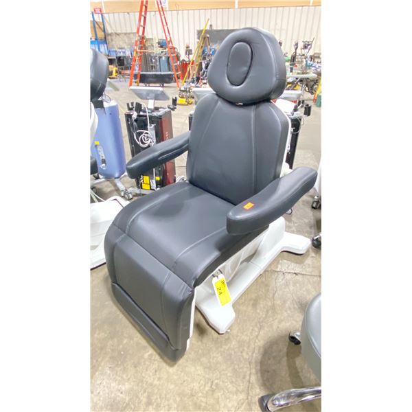 BLACK ADJUSTABLE COMMERCIAL ESTHETICIAN EXAMINATION CHAIR *W/ POWER CABLE & HAND CONTROL*