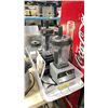 Image 2 : VITAMIX TURBOBLEND COMMERCIAL ELECTRIC BLENDER, VITAMIX 5200C COMMERCIAL ELECTRIC BLENDER, &