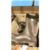 Image 2 : 2 PAIRS OF SIZE 12/13 MENS STEEL TOED RUBBER BOOTS IN PLASTIC CRATE