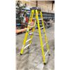 Image 2 : FEATHERLITE 6' YELLOW INDUSTRIAL STEP LADDER