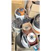 Image 2 : PALLET OF ASSORTED INDUSTRIAL CUTTING / GRINDING / BUFFING DISCS *MUST TAKE ALL ON PALLET*