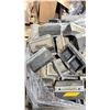 Image 2 : PALLET OF RUBBER ROOF CABLE BLOCKS