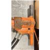 Image 2 : STANLEY HEAVY-DUTY INDUSTRIAL HYDRAULIC DEMOLITION BREAKER  W/ TWIN HOSES