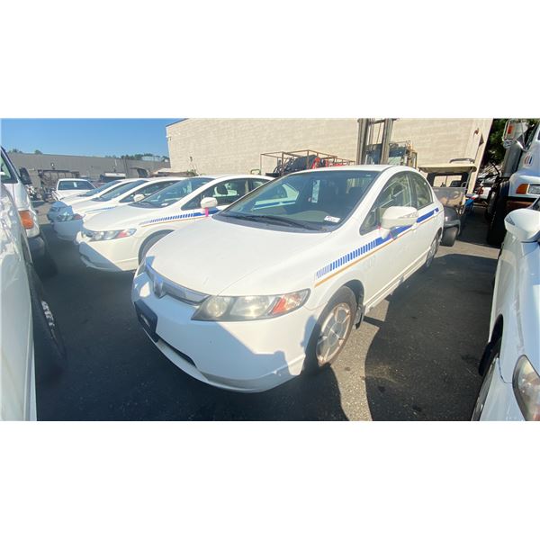 2006 HONDA CIVIC HYBRID, 4DRSD, WHITE, VIN JHMFA36236S800501