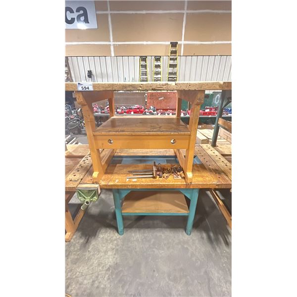PAIR OF INDUSTRIAL WORK TABLES DIFFERENT SHAPES AND DIMENSIONS BOTH WITH TWO TABLE VISES ON EITHER