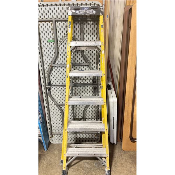 WERNER 6' YELLOW INDUSTRIAL STEP LADDER