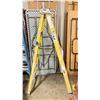 Image 2 : WERNER 6' YELLOW INDUSTRIAL STEP LADDER