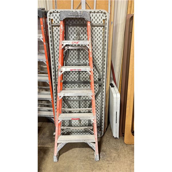 WERNER 6' ORANGE INDUSTRIAL STEP LADDER