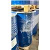 Image 2 : PALLET OF 3 BLUE INDUSTRIAL METAL DRUMS