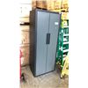 Image 1 : GREY 3 PIECE SET TCE GARAGE STORAGE CABINET WITH KEYS