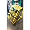 Image 2 : YELLOW 3 STEP UTILITY LOCKSTEP LADDER