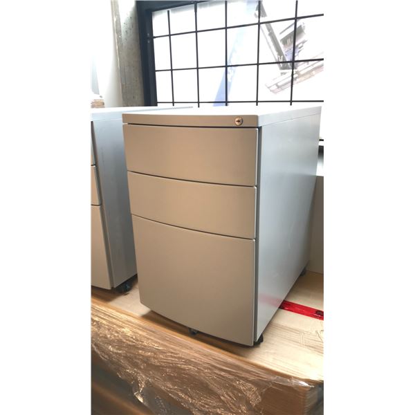 GREY HDL 3-DRAWER MOBILE PEDESTAL