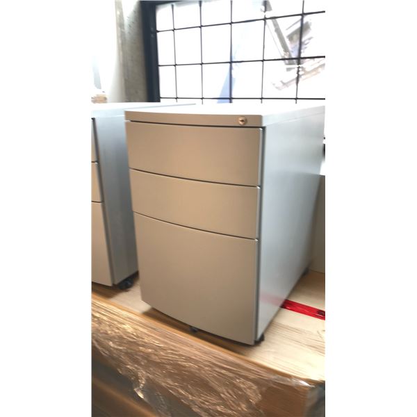 GREY HDL 3-DRAWER MOBILE PEDESTAL