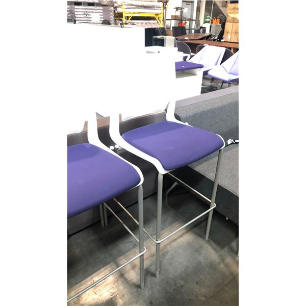 WHITE/PURPLE CUSHION BAR STOOL