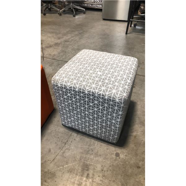 GREY TRIANGLE PATTERN CUBE OTTOMAN D18" X W18" X H18"