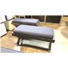 Image 2 : 5 MISC METAL BASE CUSHION BENCHES