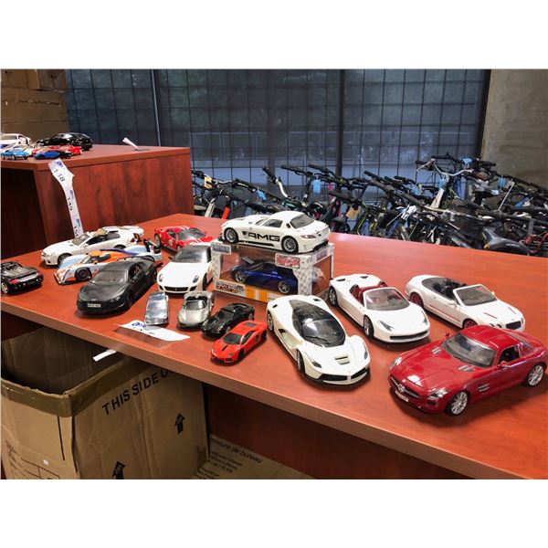 LOT OF APPROX 35 DIE CAST CARS
