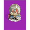 Image 2 : Snow Globe