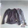 Image 1 : 2x Reebok Active Tops - Sz M
