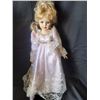 Image 4 : Porcelain Dolls A