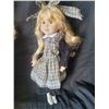 Image 9 : Porcelain Dolls A
