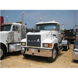 2001 MACK CH613 T/A TRUCK TRACTOR