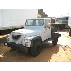 JEEP TOW DOLLY S/N N/A GAS ENGINE