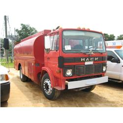 1993 MACK S/A FUEL TRUCK