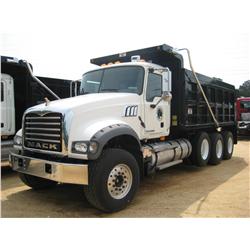 2009 MACK GU713 TRI-AXLE DUMP