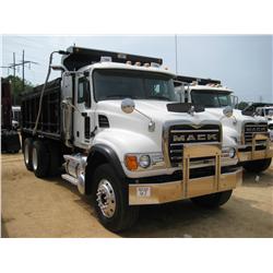 2007 MACK CV713 T/A DUMP