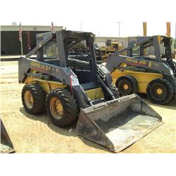 NEW HOLLAND LS170 SKID STEER LOADER
