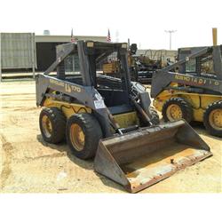 NEW HOLLAND LS170 SKID STEER LOADER